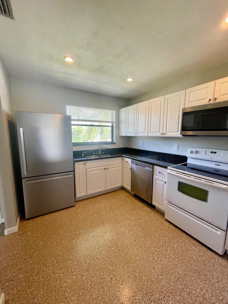 1271 Se Parkview Place - Photo 3