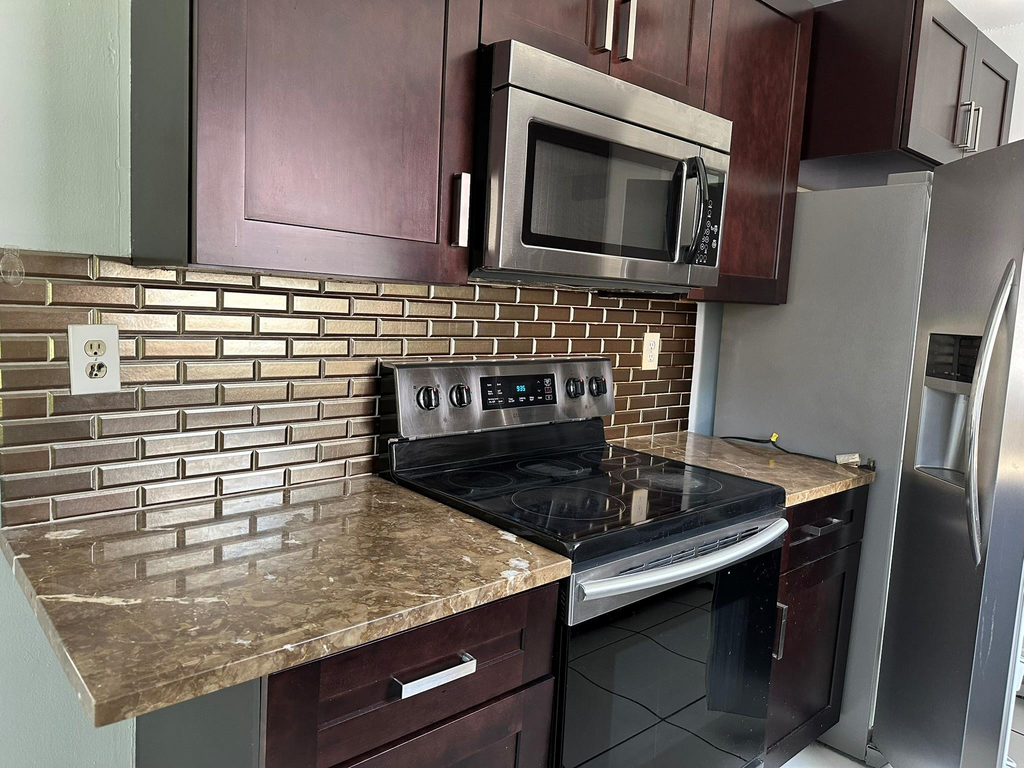 1705 Adams Street - Photo 3