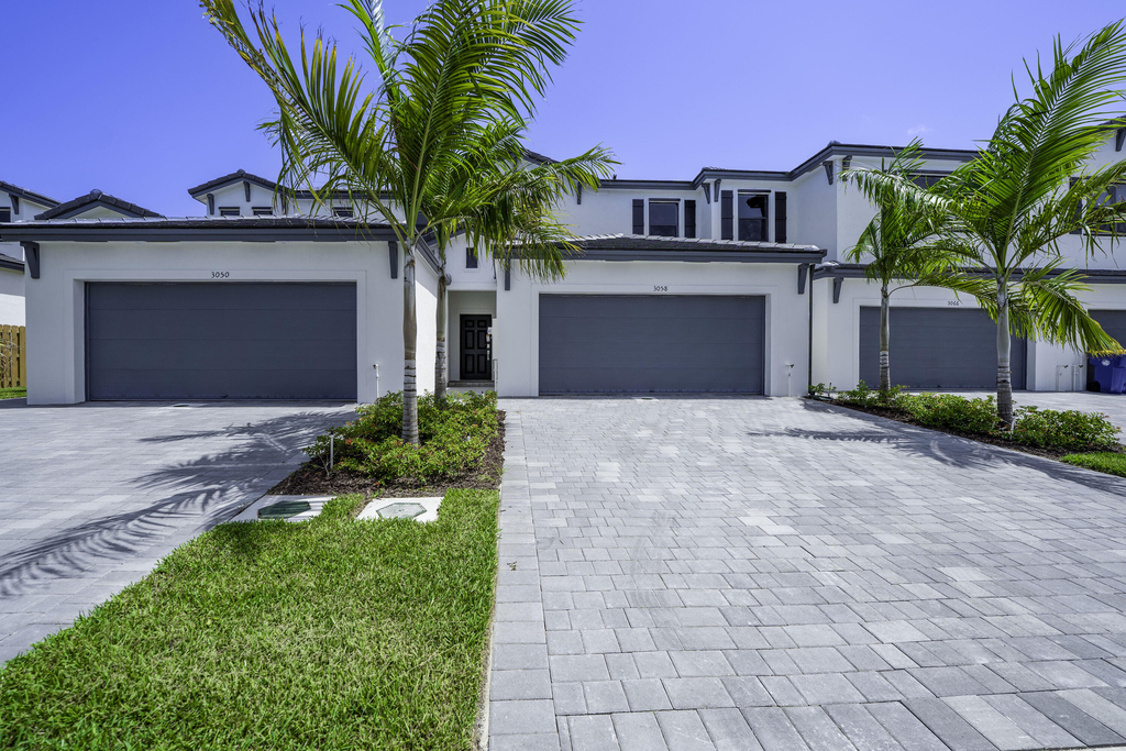 5838 Park Place - Photo 1