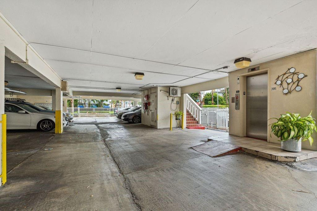 900 Euclid Avenue - Photo 1