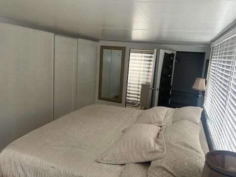 2915 W Marina Drive - Photo 1