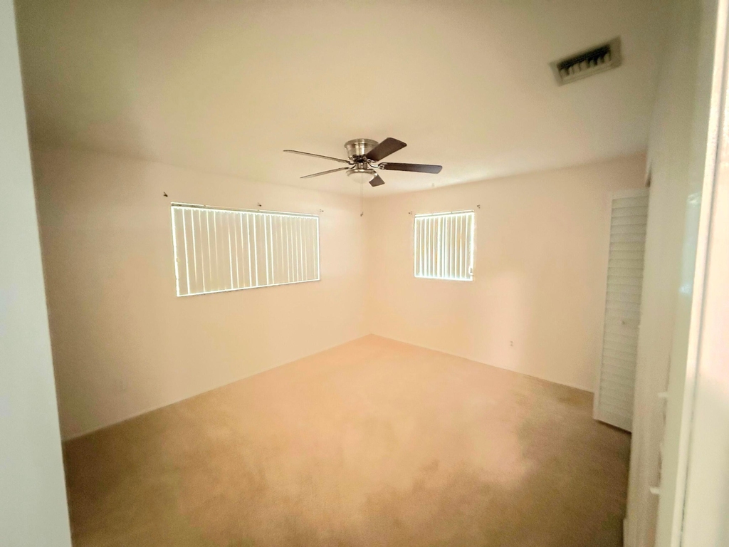 2466 44th Avenue - Photo 8