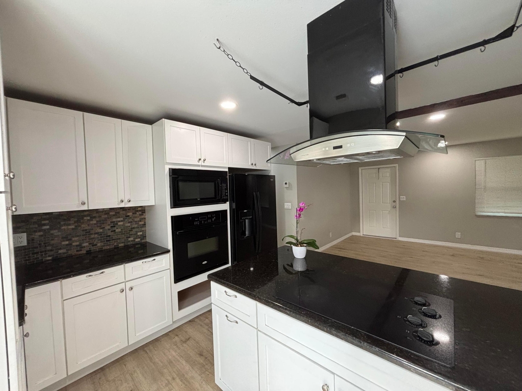 462 S Haverhill Road - Photo 7