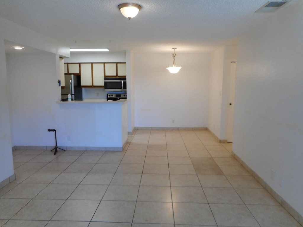2900 S University Drive - Photo 2