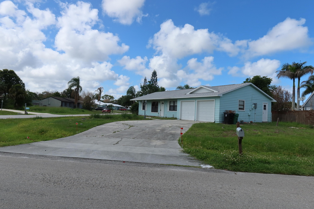 601 Se Polynesian Avenue - Photo 23