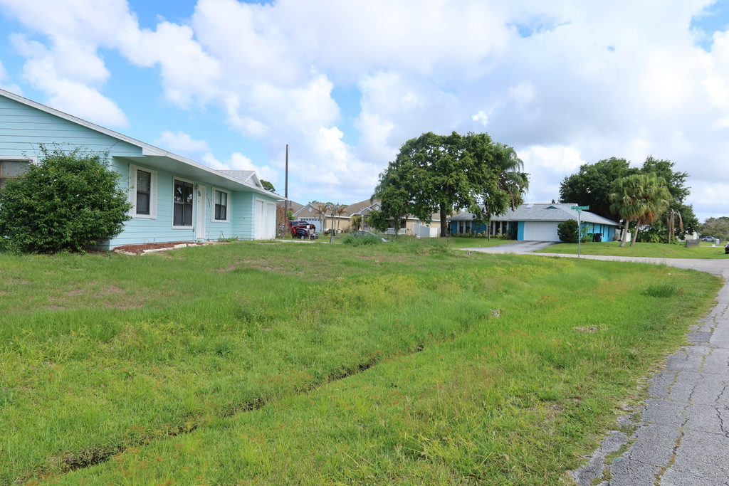 601 Se Polynesian Avenue - Photo 4