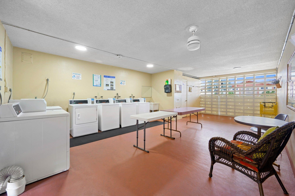 5300 Washington Street - Photo 20