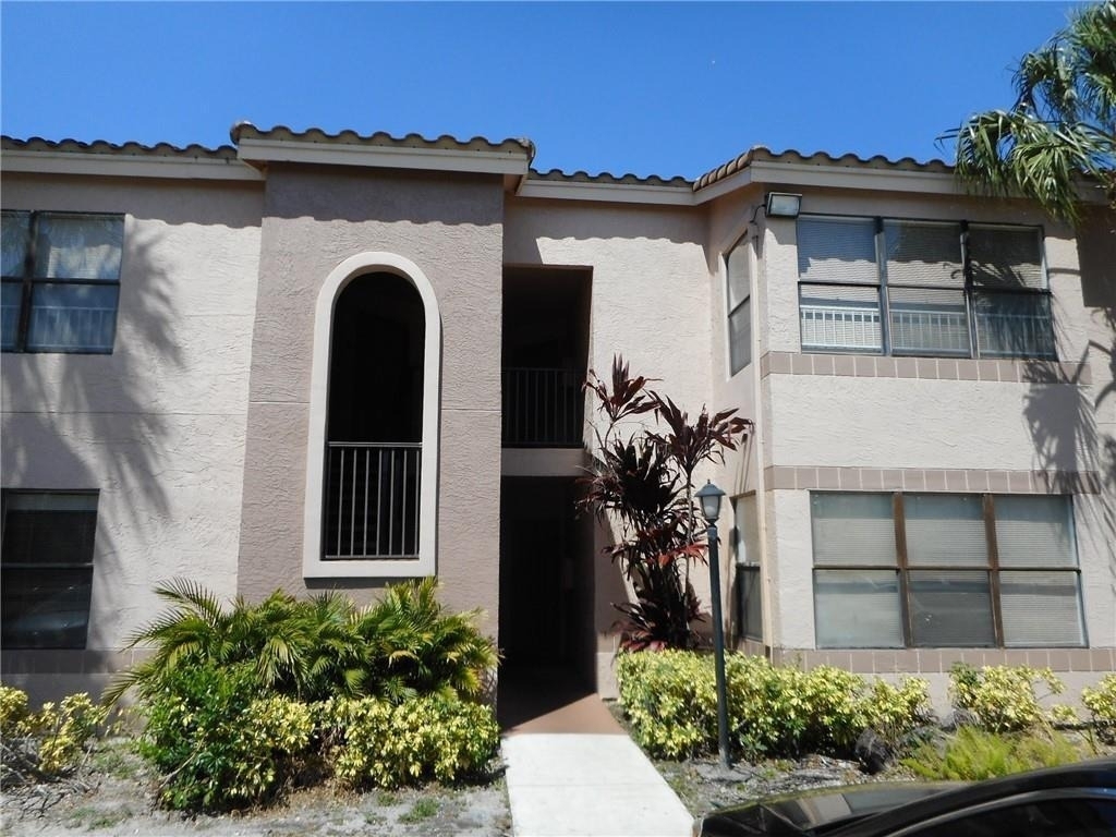 2736 S University Drive - Photo 1