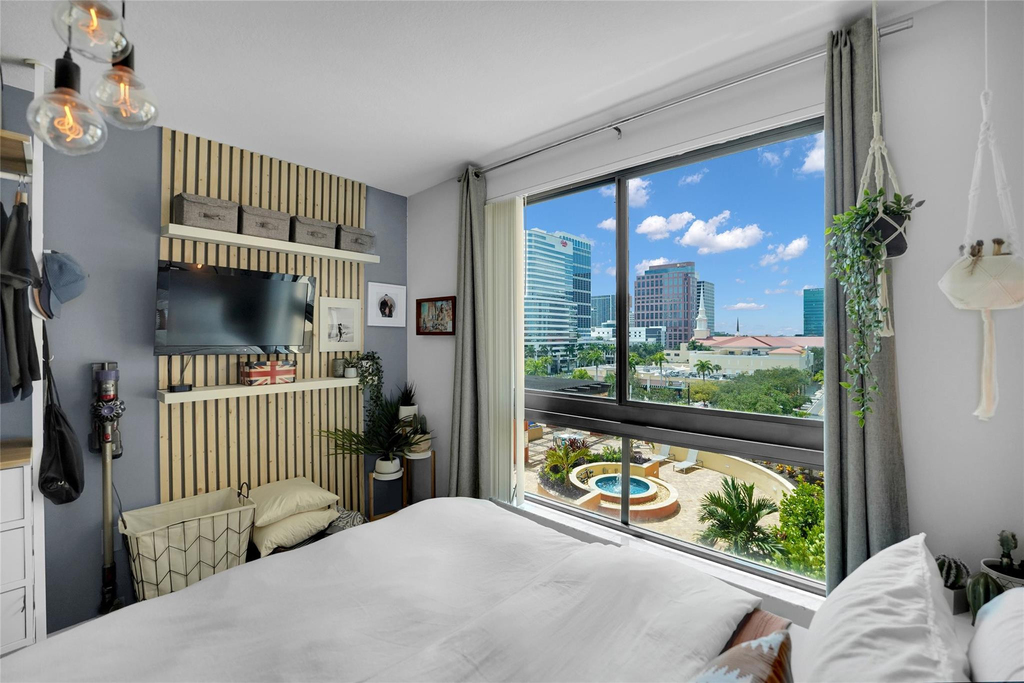 110 N Federal Highway - Photo 29