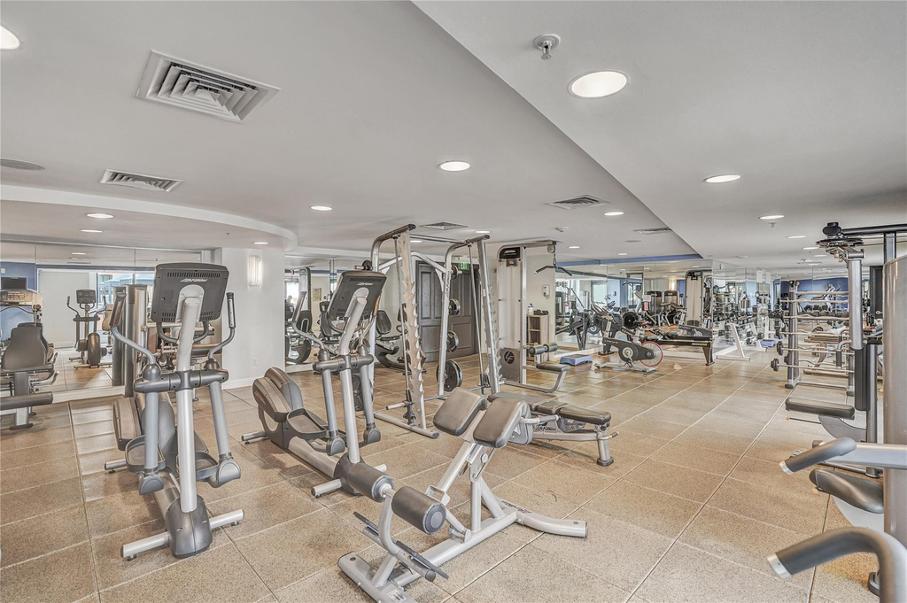 110 N Federal Highway - Photo 41