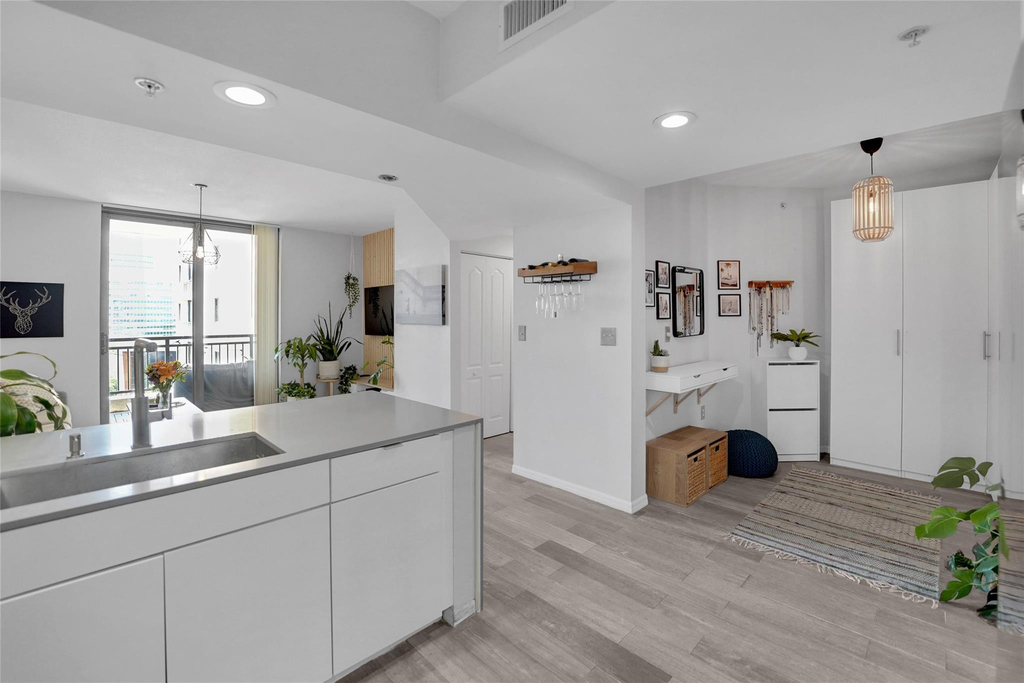 110 N Federal Highway - Photo 11