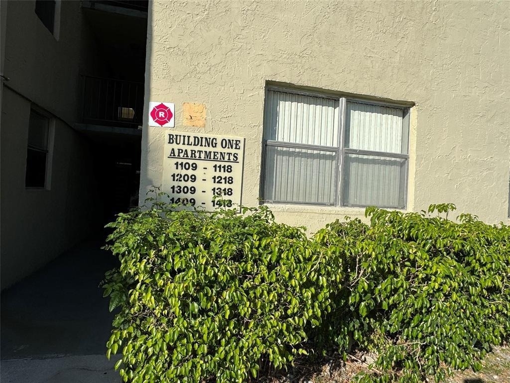 1800 Sw 81st Avenue - Photo 1