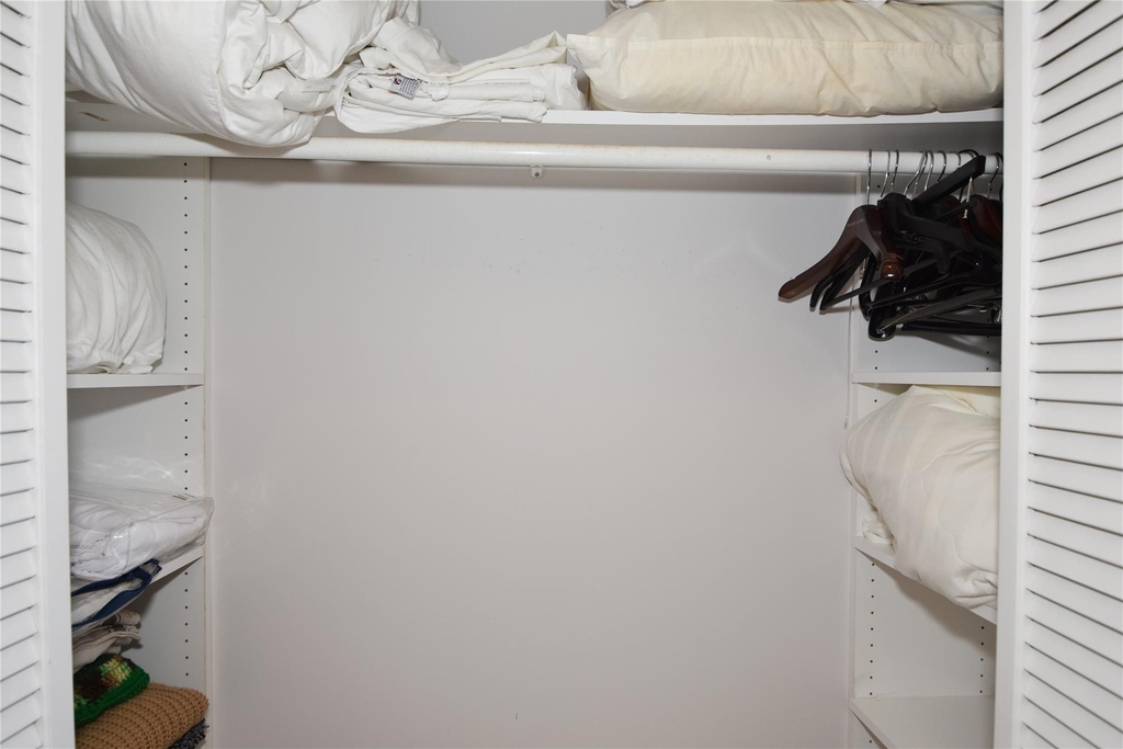 2051 Se 3rd Street - Photo 43