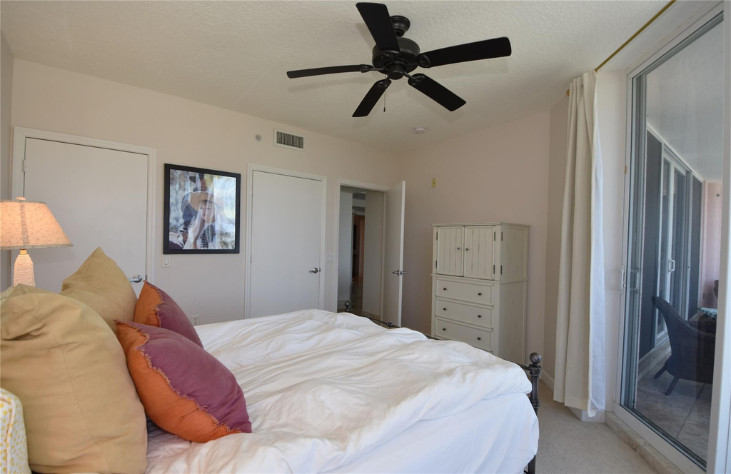 2051 Se 3rd Street - Photo 10