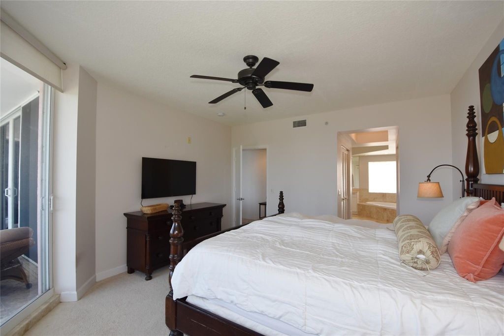 2051 Se 3rd Street - Photo 41