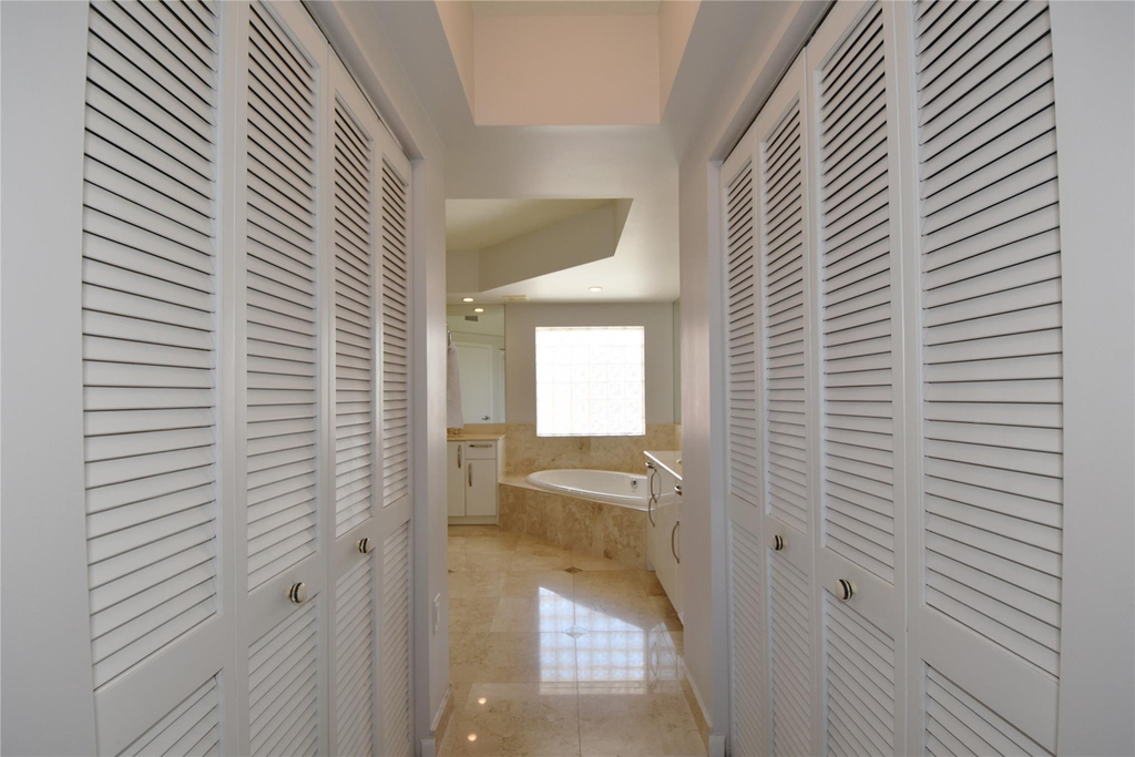 2051 Se 3rd Street - Photo 37