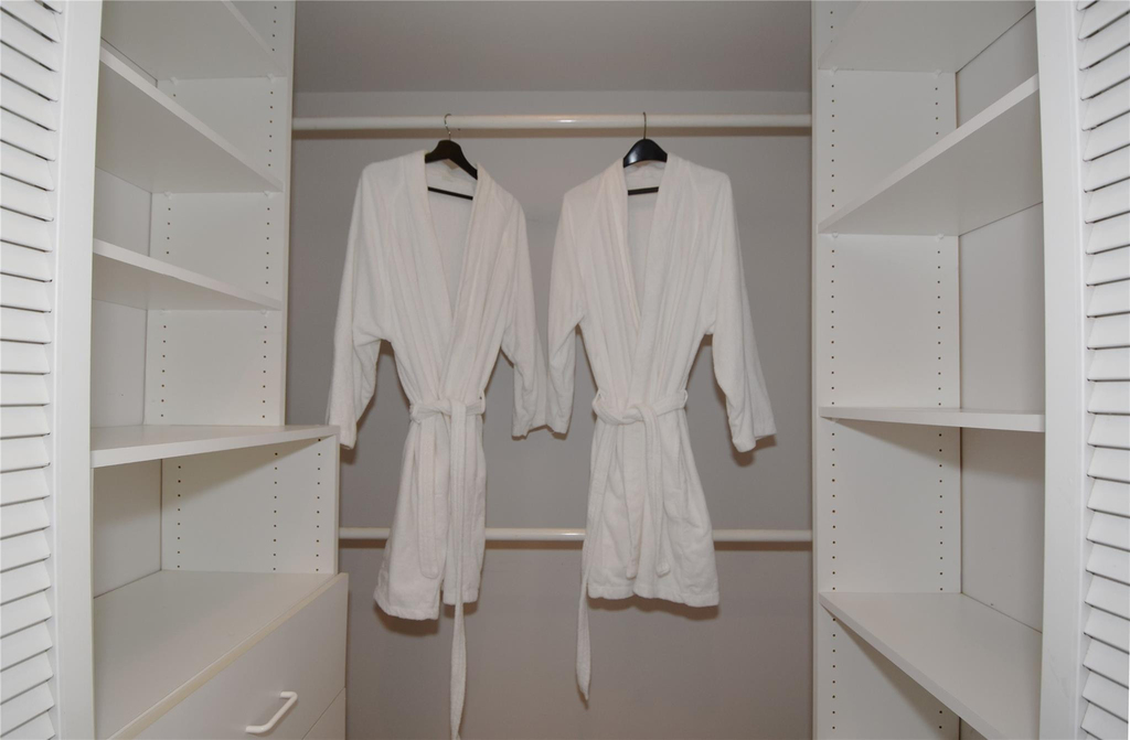 2051 Se 3rd Street - Photo 42