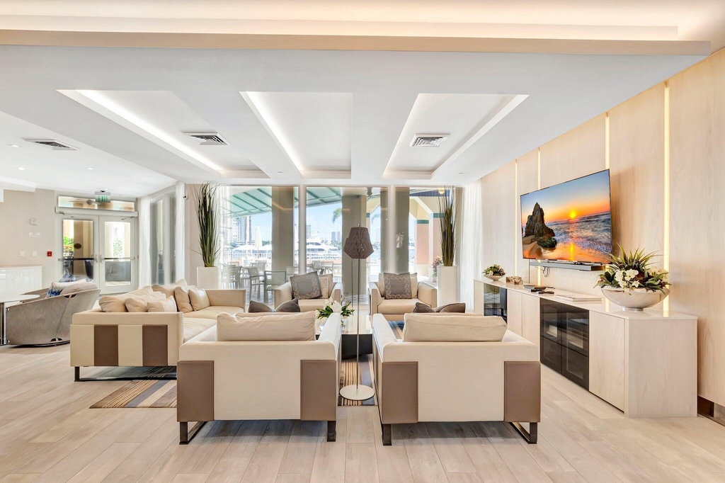 300 Se 5th Avenue - Photo 48