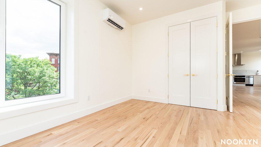394 Broadway - Photo 12