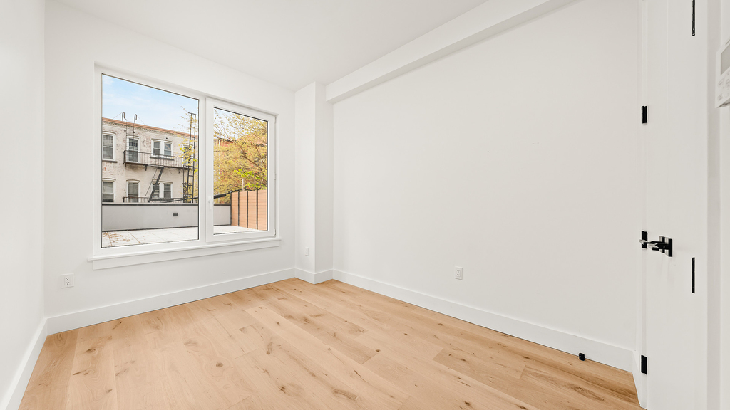 343 Himrod St  - Photo 1