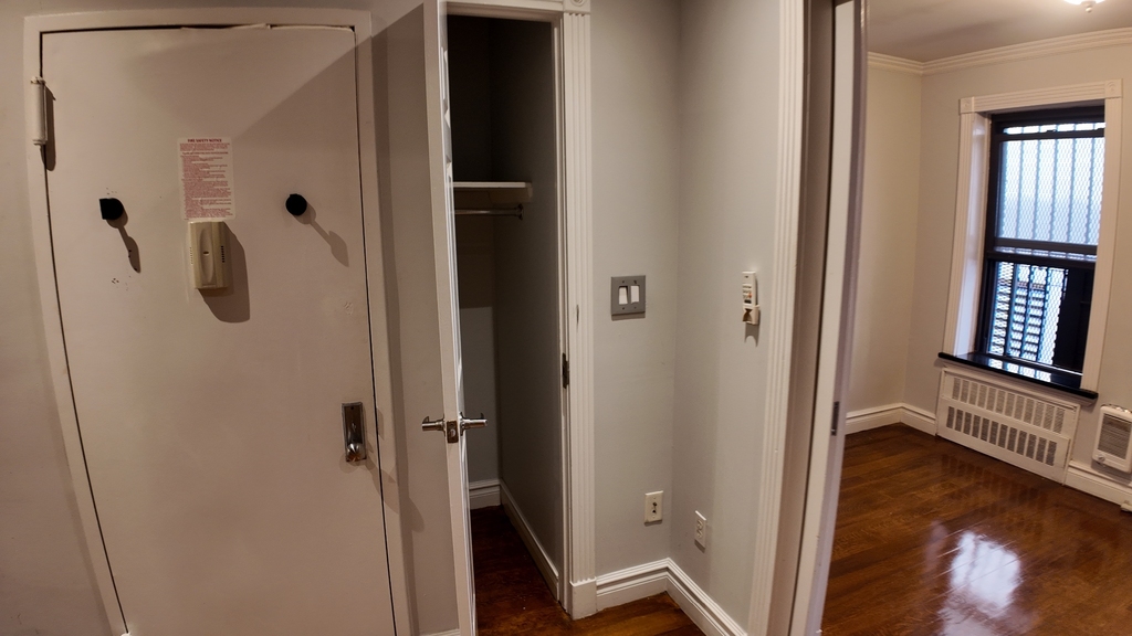 West 53rd Street - Photo 5