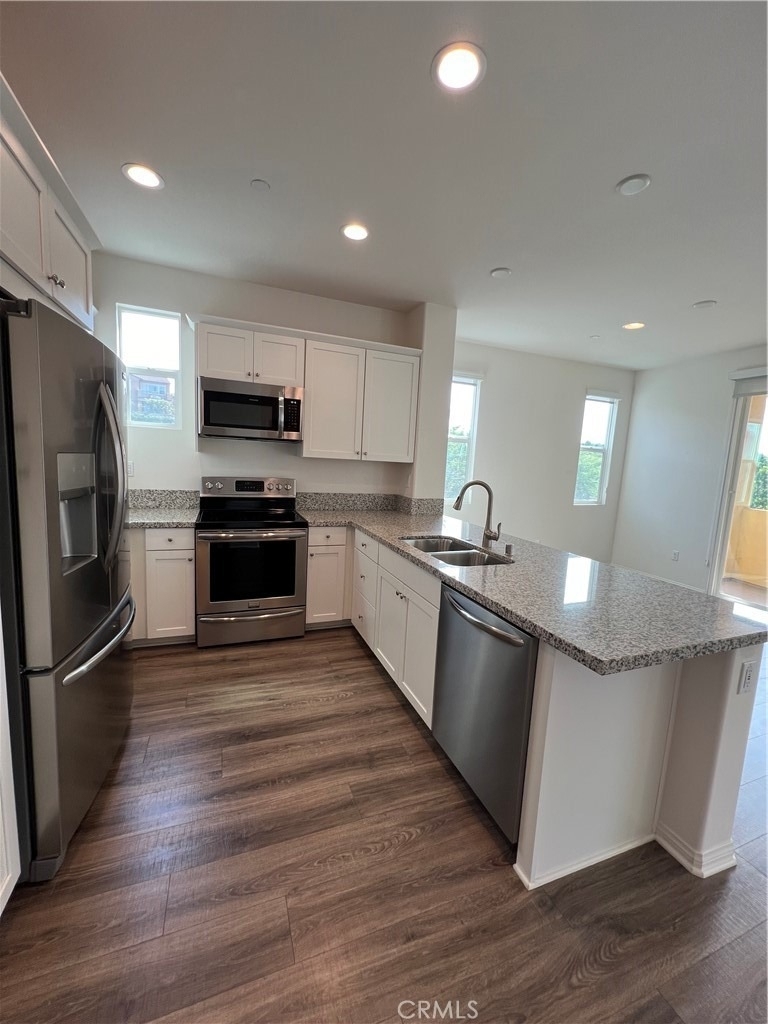 2418 S Fremont Avenue - Photo 9