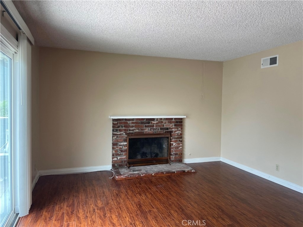 2240 Electra Avenue - Photo 2