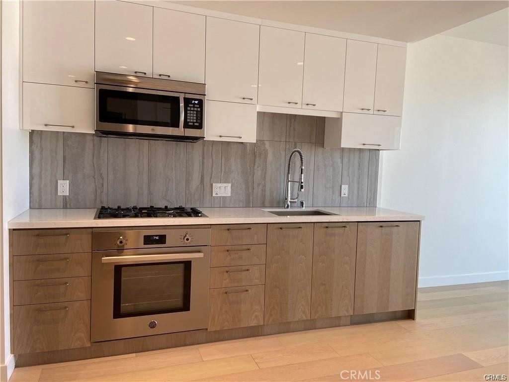 400 S Broadway - Photo 7