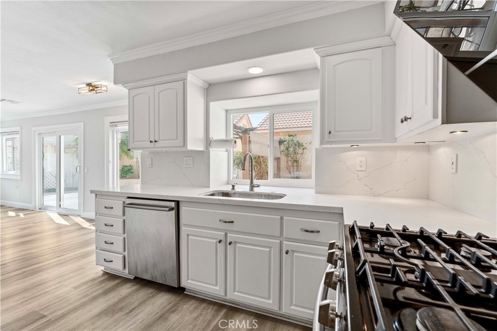 12 Dominguez Street - Photo 11