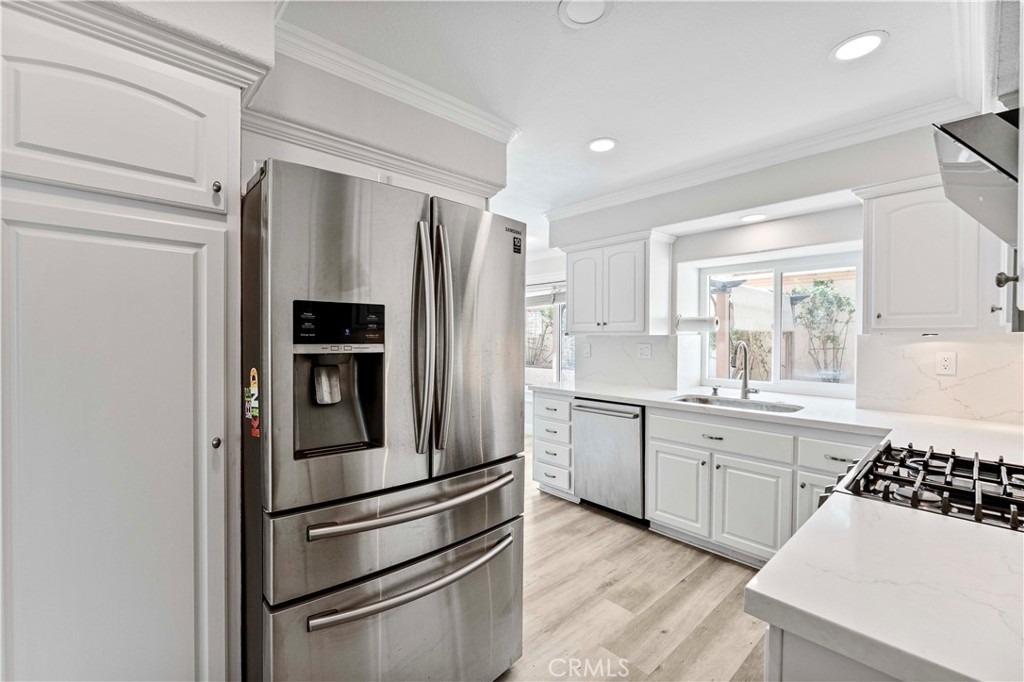 12 Dominguez Street - Photo 9