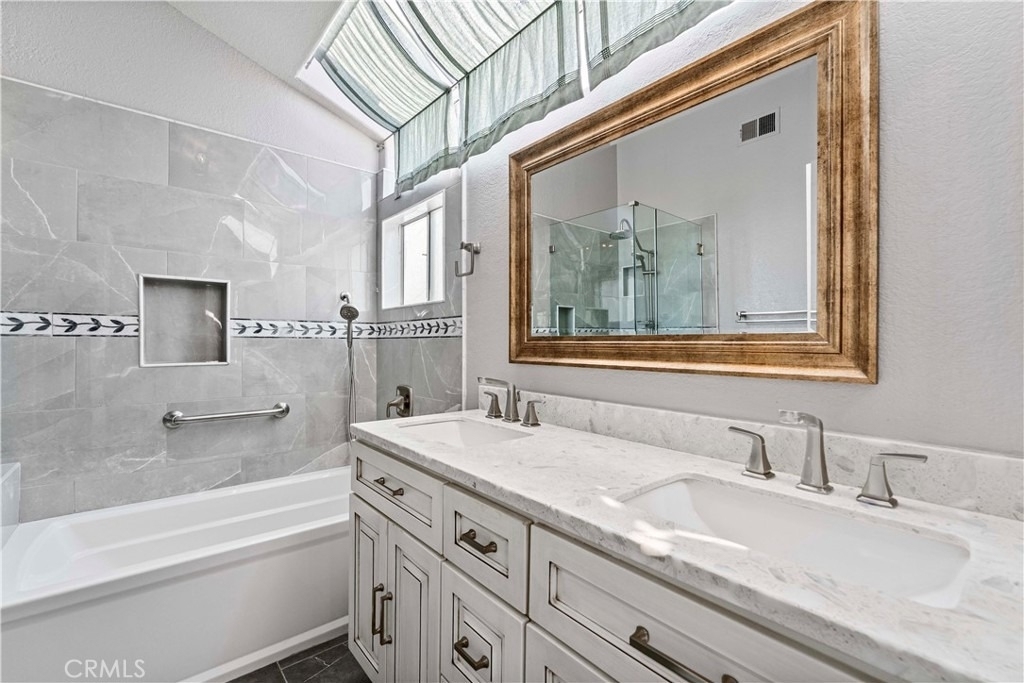 12 Dominguez Street - Photo 17