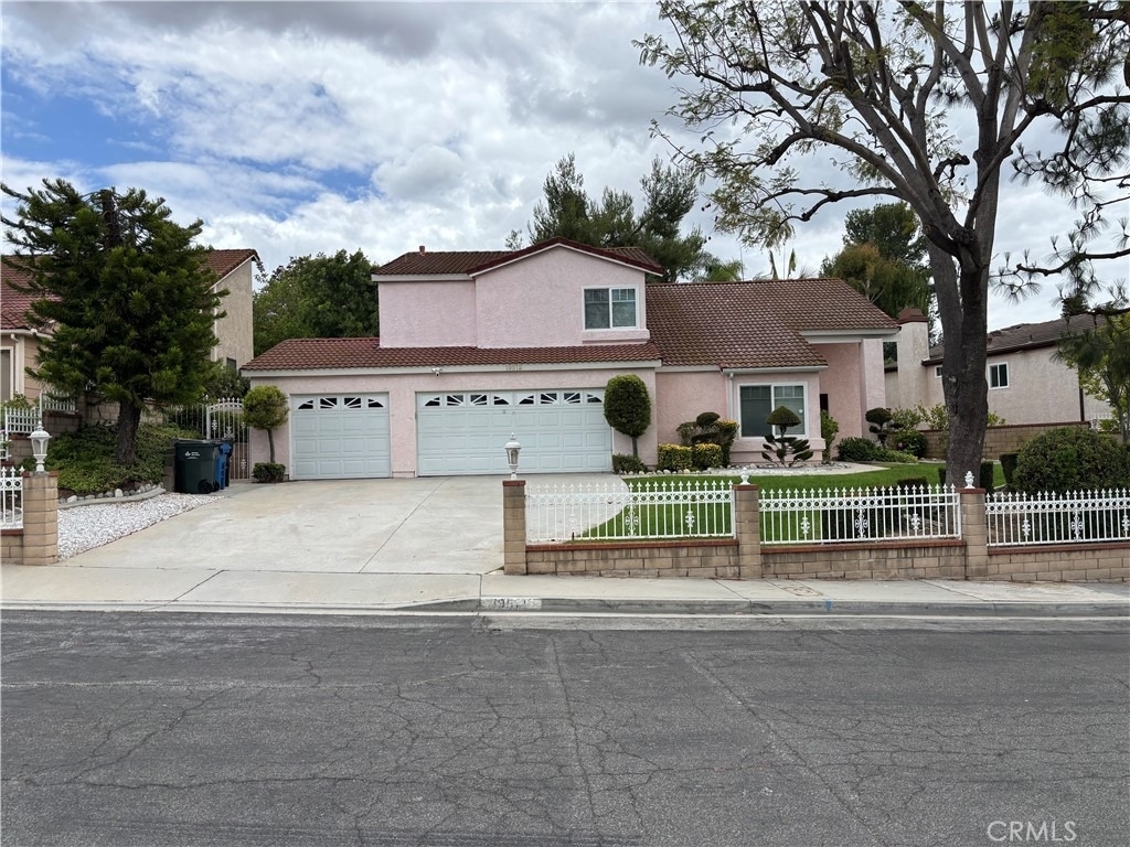 19512 Greenwillow - Photo 1