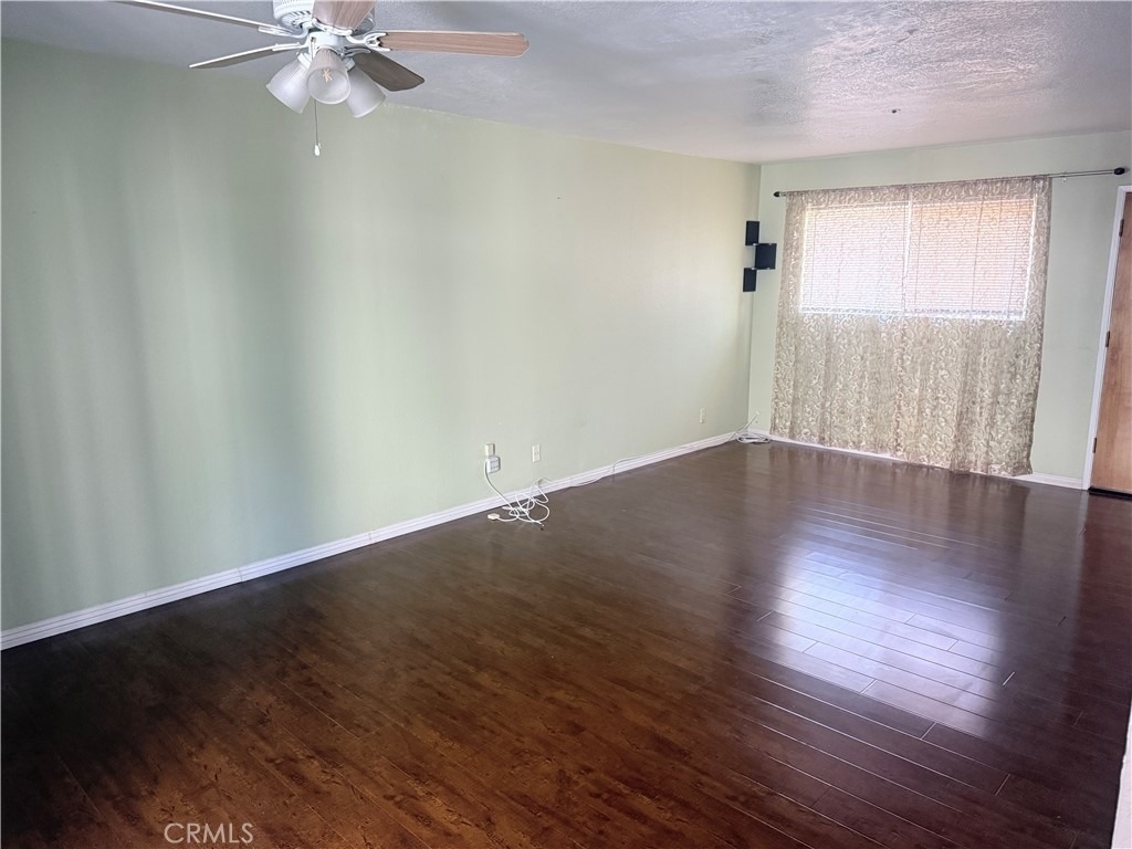 506 N Chapel - Photo 3