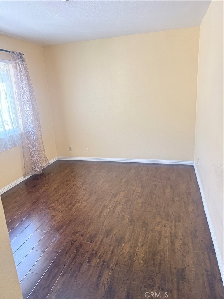 506 N Chapel - Photo 5