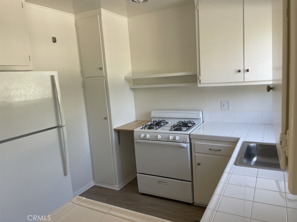 630 San Vicente - Photo 7