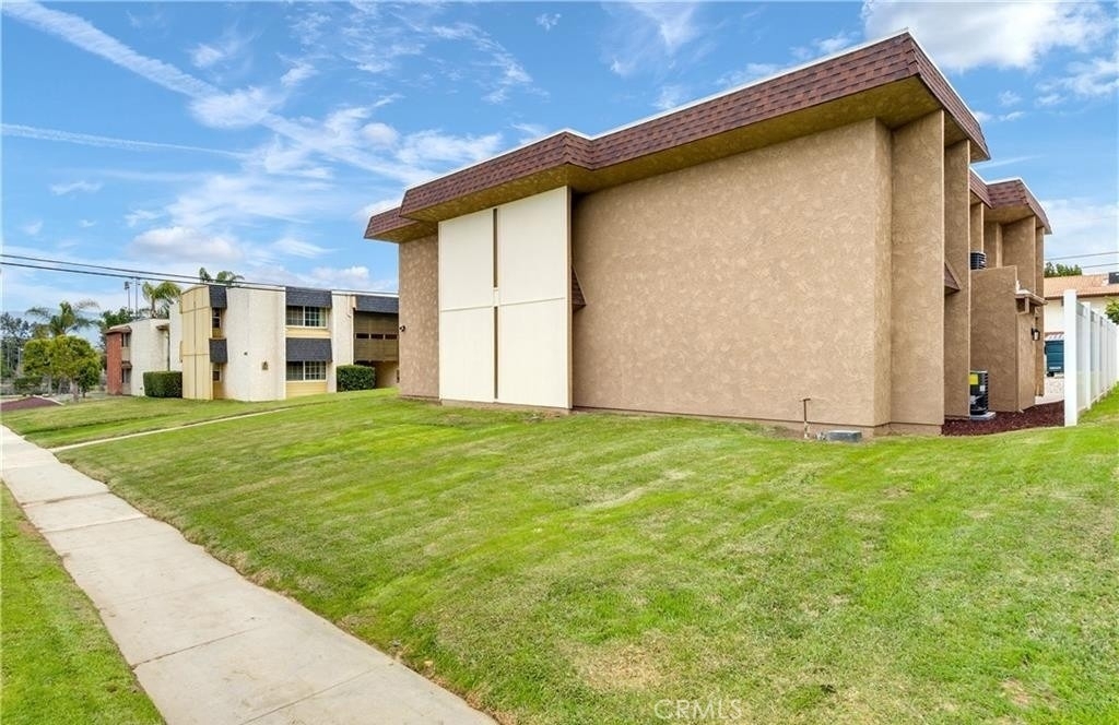 11119 Poplar Street - Photo 27