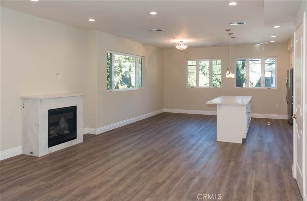 3698 1/2 Fredonia Drive - Photo 3