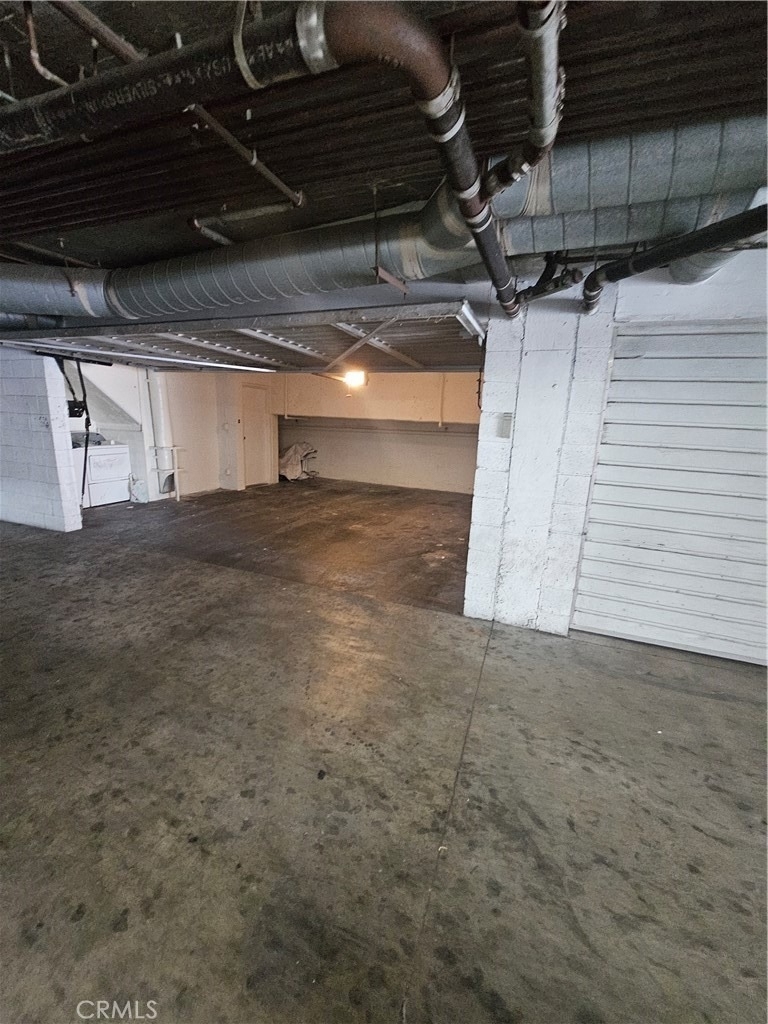 7900 Woodman Avenue - Photo 18