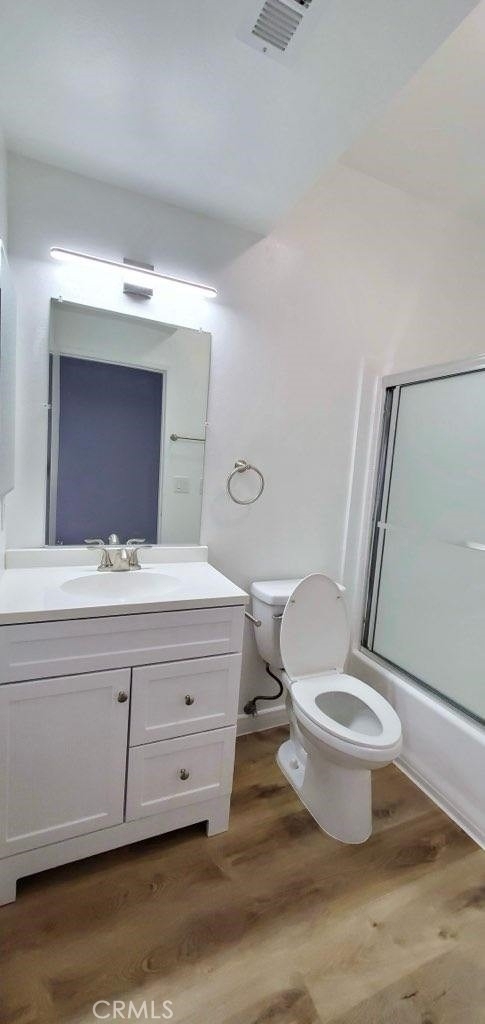 7900 Woodman Avenue - Photo 2