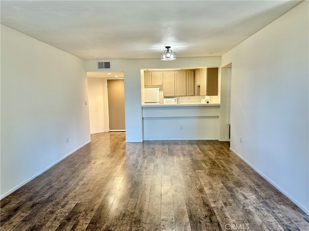 1441 Brett Place - Photo 3