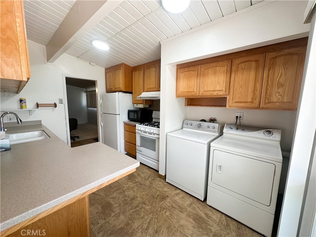 2314 W 165th St. - Photo 12