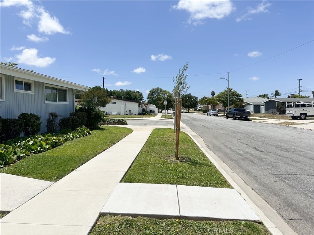 2314 W 165th St. - Photo 3