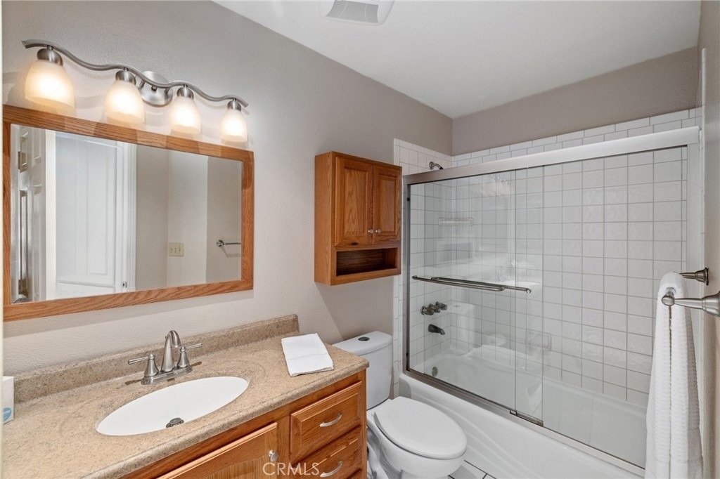 650 The Village - Photo 9