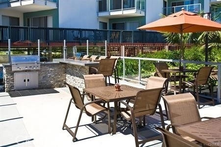 650 The Village - Photo 31