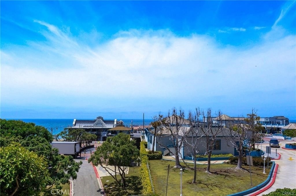 650 The Village - Photo 19