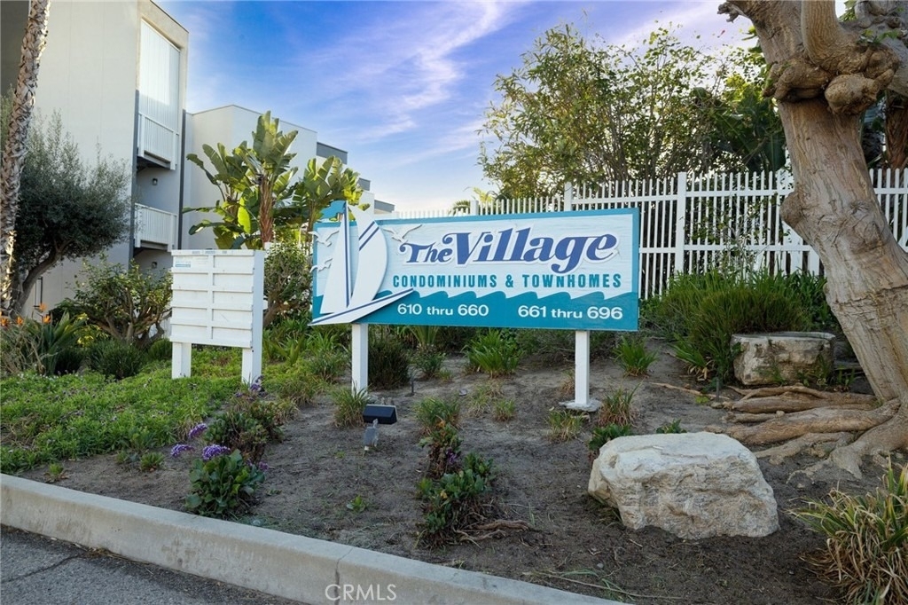 650 The Village - Photo 10