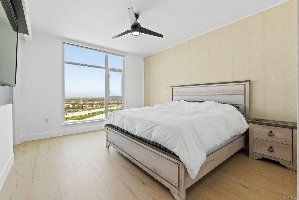 3141 Michelson Drive - Photo 4