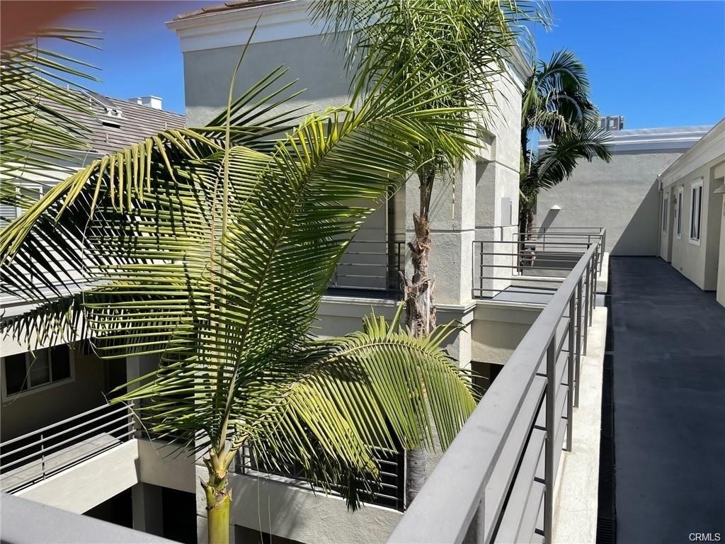 2233 Martin - Photo 8