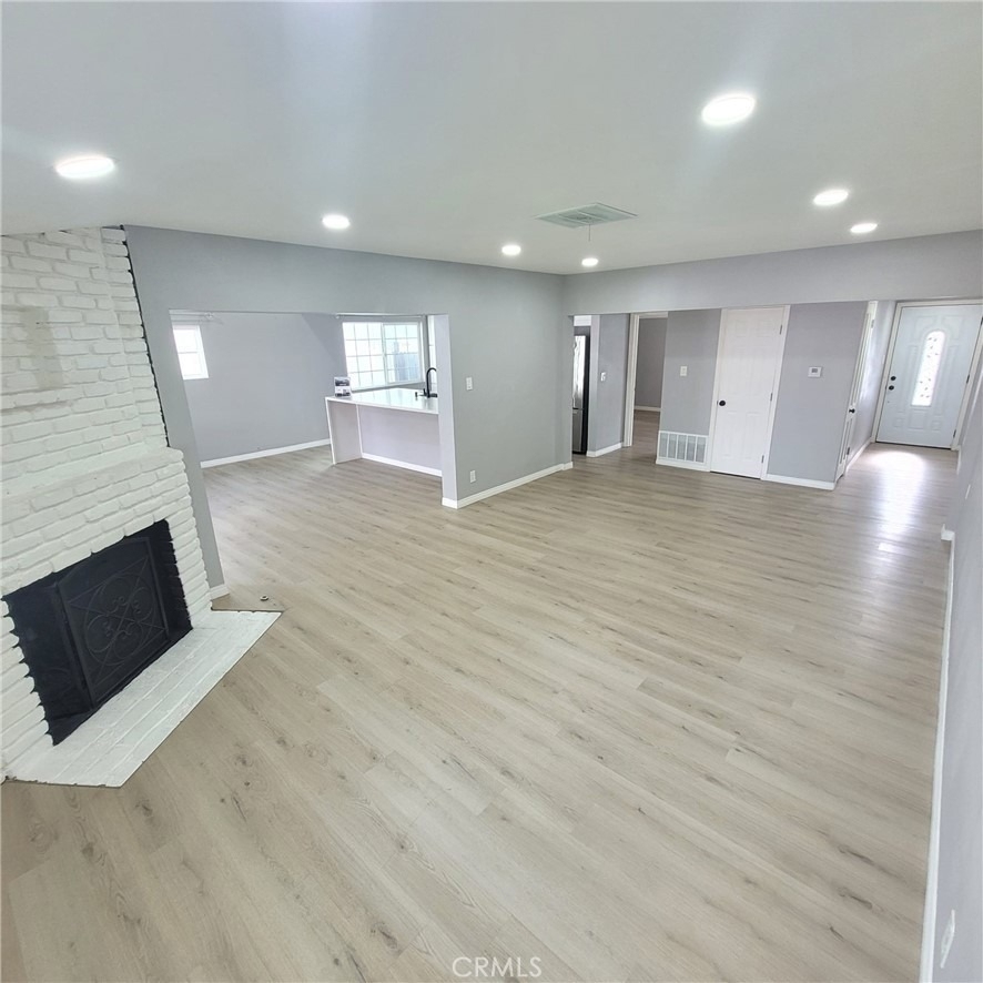 5651 Radford Avenue - Photo 13