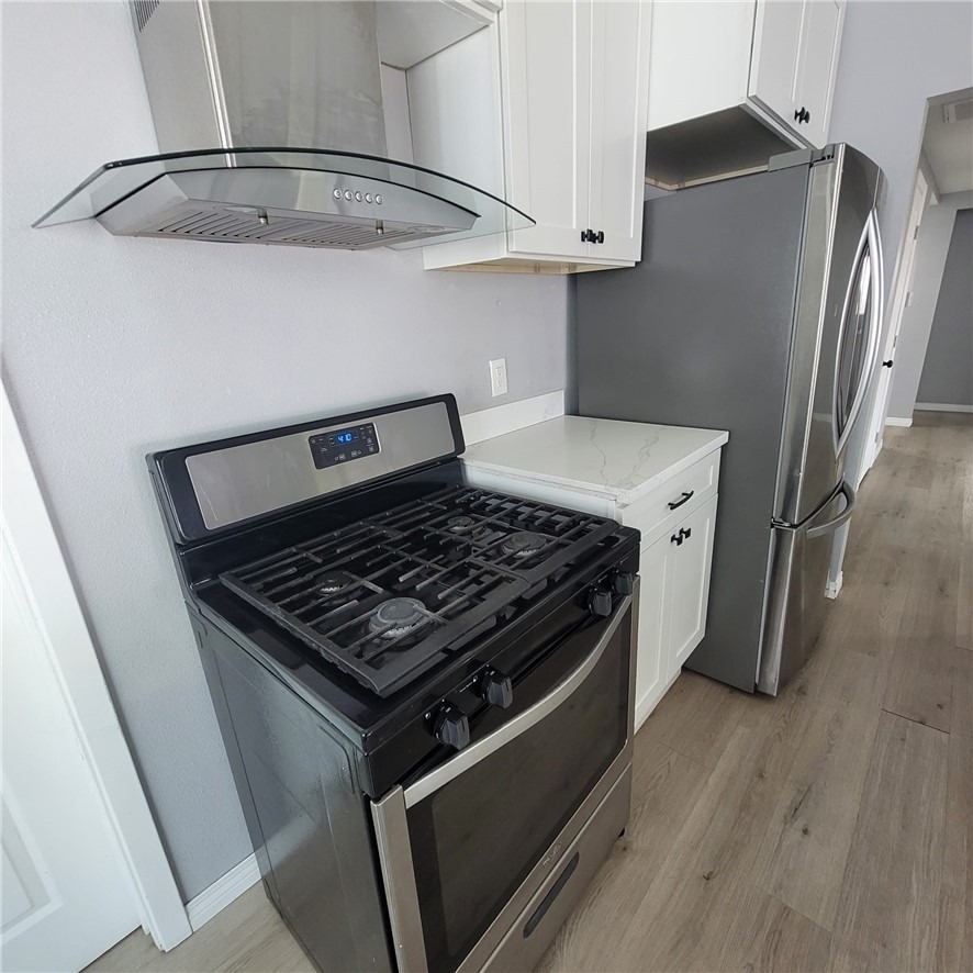 5651 Radford Avenue - Photo 34